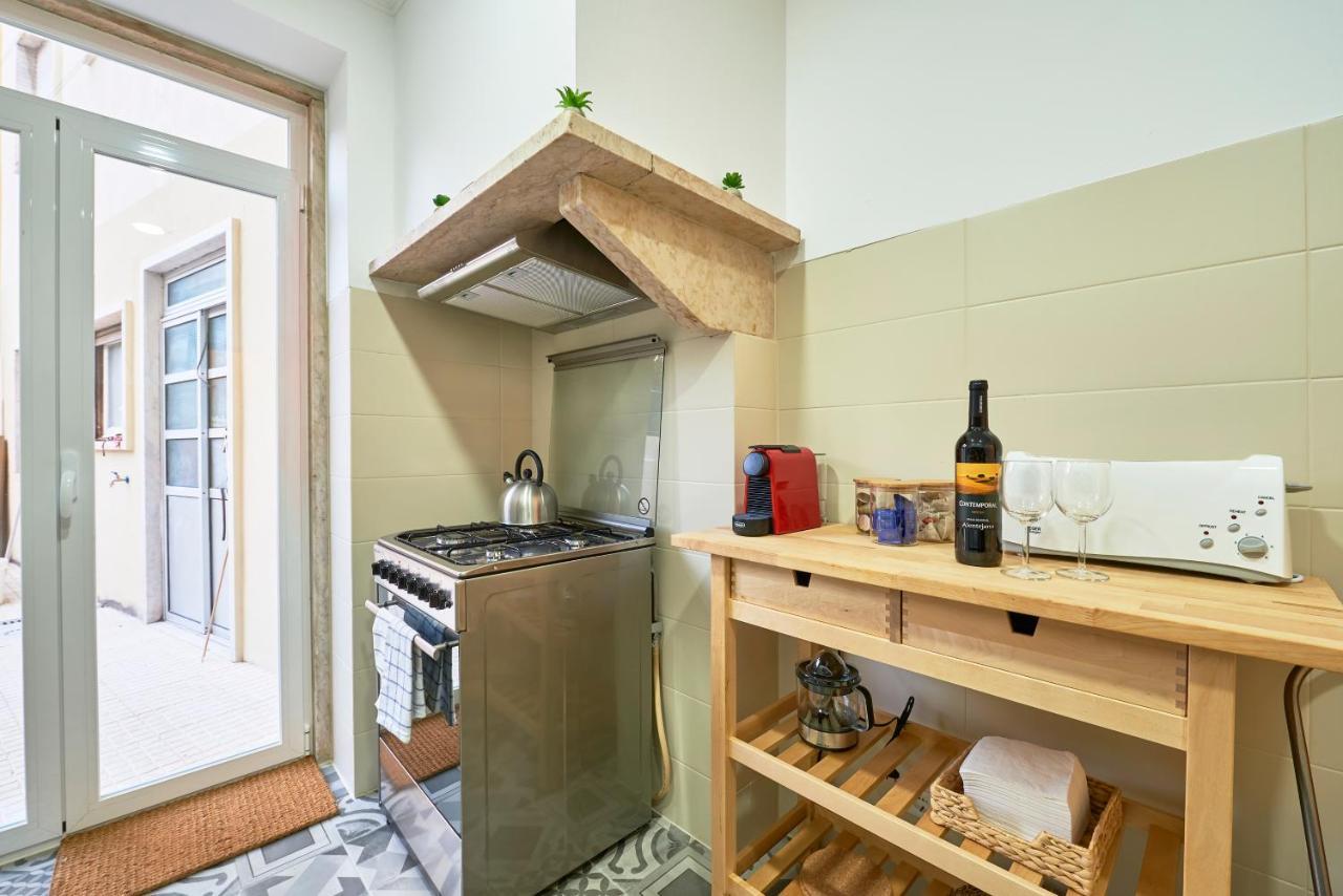 Belem Light Filled Apt With Patio, By Timecooler Lisbon Luaran gambar