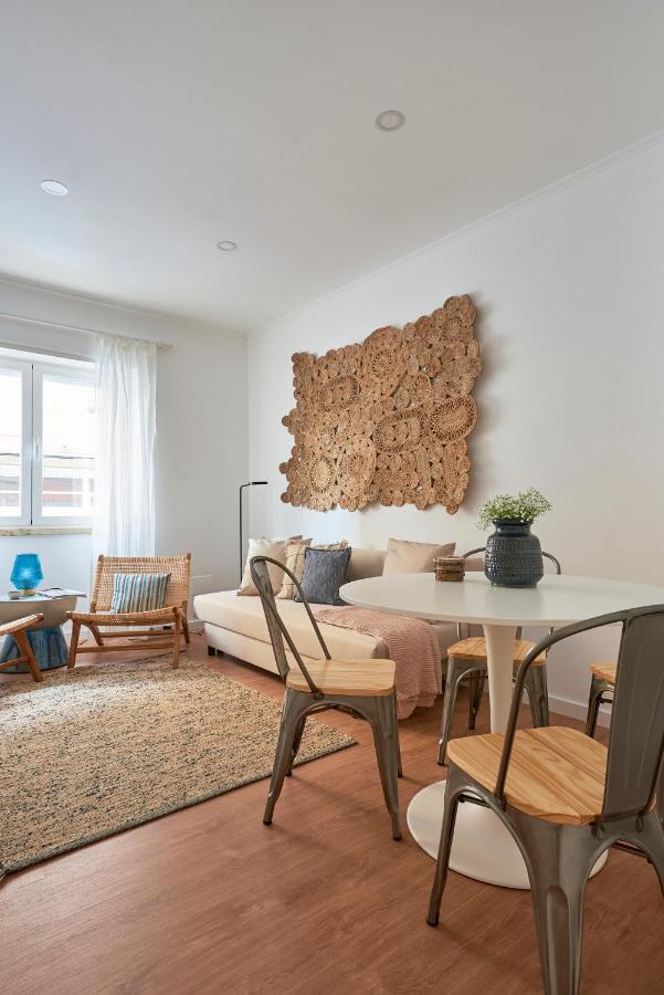 Belem Light Filled Apt With Patio, By Timecooler Lisbon Luaran gambar