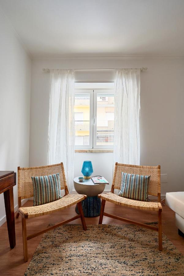 Belem Light Filled Apt With Patio, By Timecooler Lisbon Luaran gambar